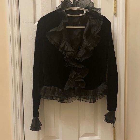Vintage black velvet w/ lace collar blouse jacket - Picture 1 of 8